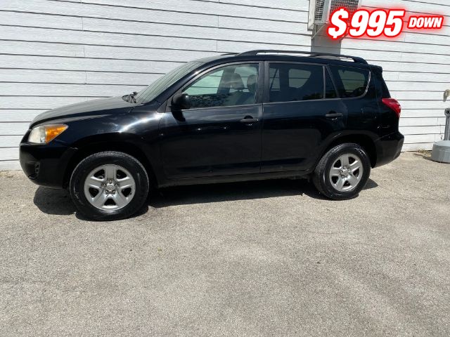 Toyota RAV4 Vehicle Image 02