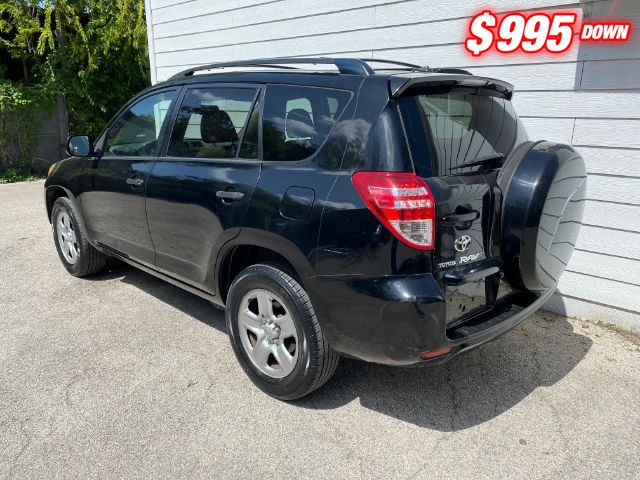 Toyota RAV4 Vehicle Image 03