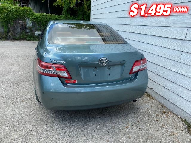 Toyota Camry Vehicle Image 04