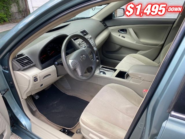 Toyota Camry Vehicle Image 05