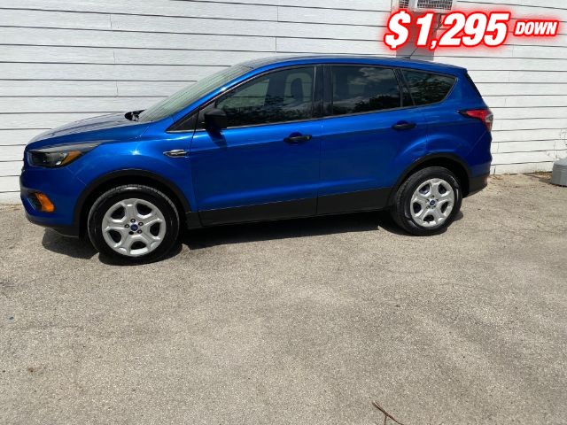 Ford Escape Vehicle Image 02