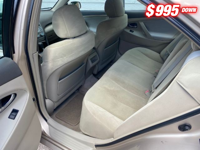 Toyota Camry Vehicle Image 06