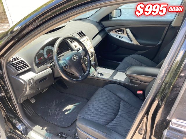 Toyota Camry Vehicle Image 05