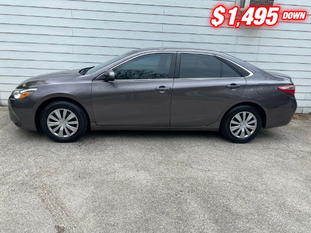 Toyota Camry Vehicle Image 02
