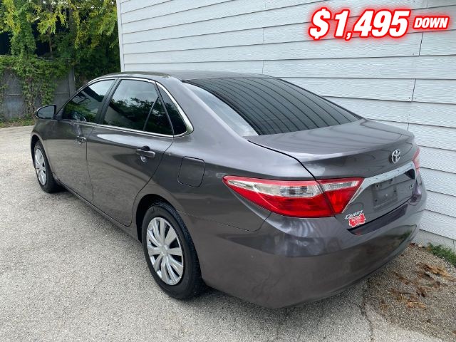 Toyota Camry Vehicle Image 03
