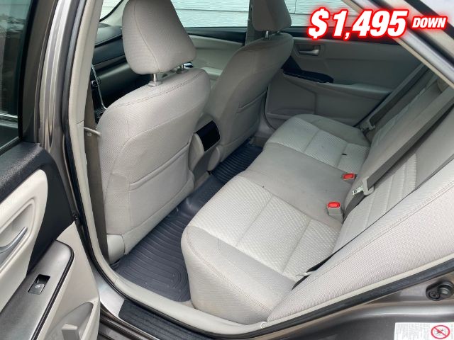 Toyota Camry Vehicle Image 06