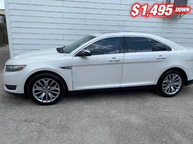Ford Taurus Vehicle Image 02