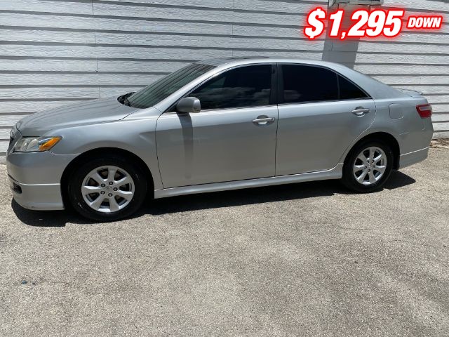 Toyota Camry Vehicle Image 02