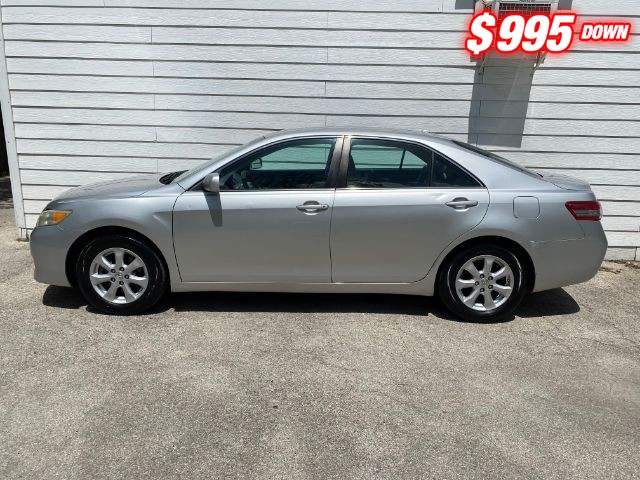 Toyota Camry Vehicle Image 02