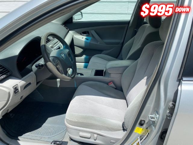 Toyota Camry Vehicle Image 05