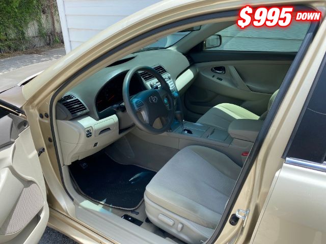 Toyota Camry Vehicle Image 05