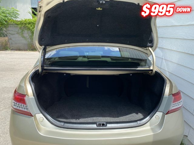 Toyota Camry Vehicle Image 07