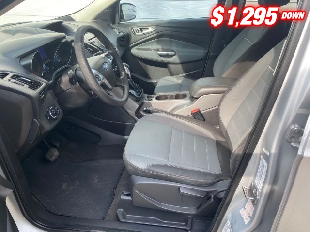 Ford Escape Vehicle Image 05