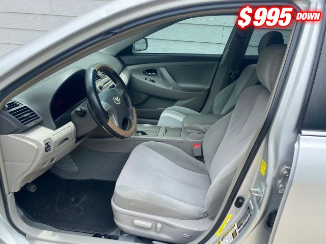 Toyota Camry Vehicle Image 05