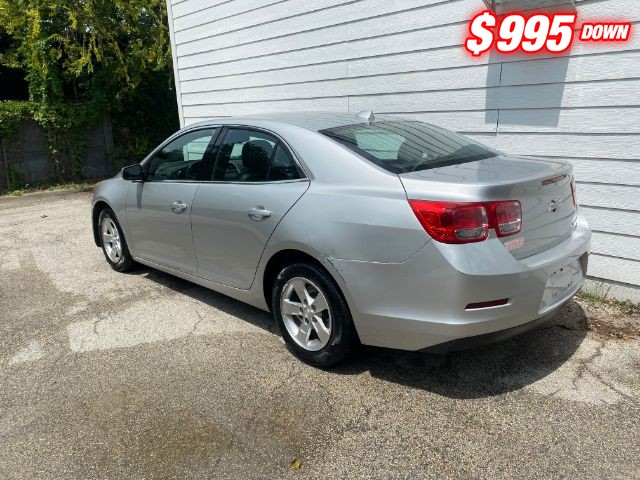 Chevrolet Malibu Vehicle Image 03