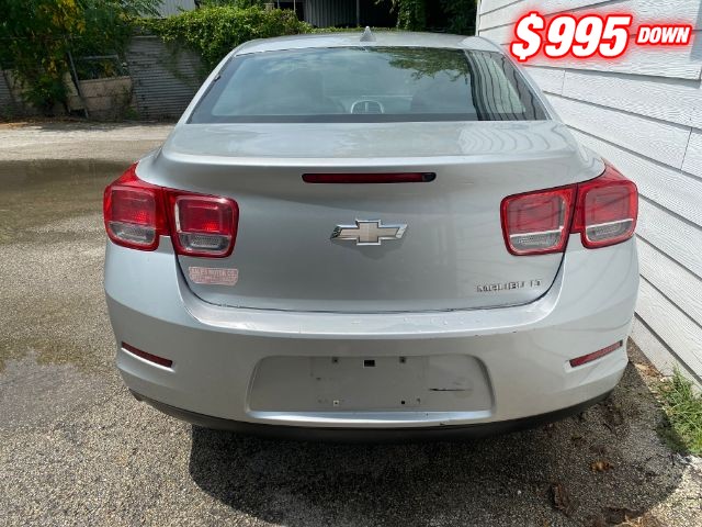 Chevrolet Malibu Vehicle Image 04