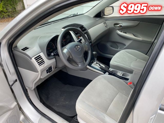 Toyota Corolla Vehicle Image 05