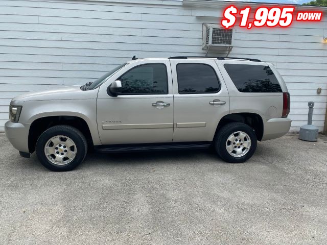 Chevrolet Tahoe Vehicle Image 02