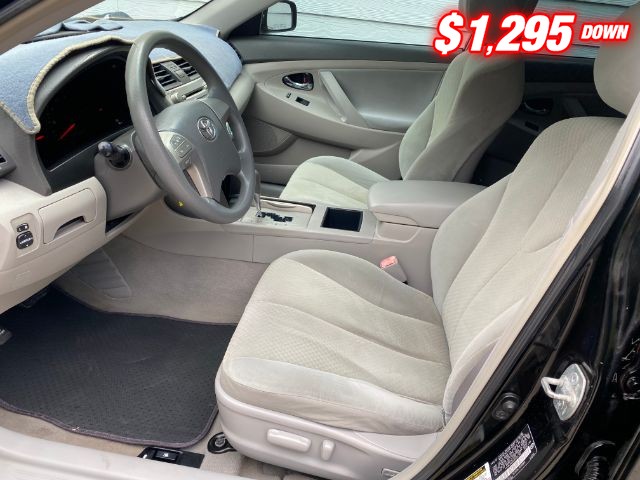 Toyota Camry Vehicle Image 05