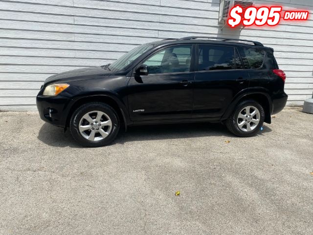 Toyota RAV4 Vehicle Image 02
