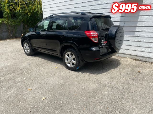 Toyota RAV4 Vehicle Image 03