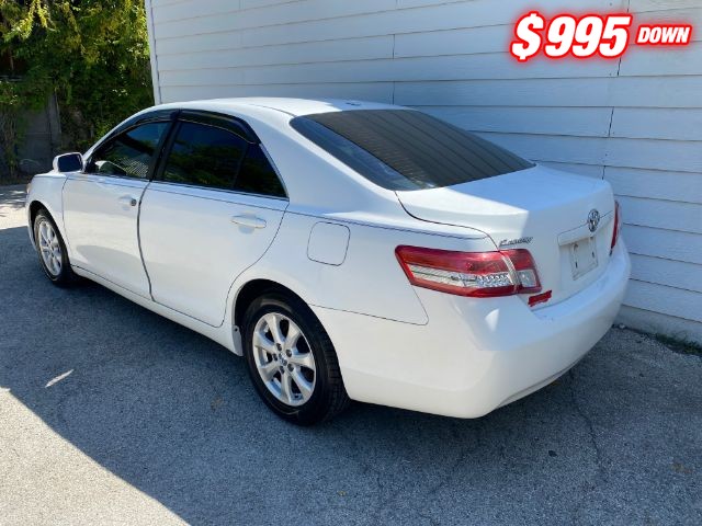 Toyota Camry Vehicle Image 03