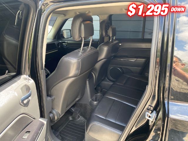 Jeep Patriot Vehicle Image 06
