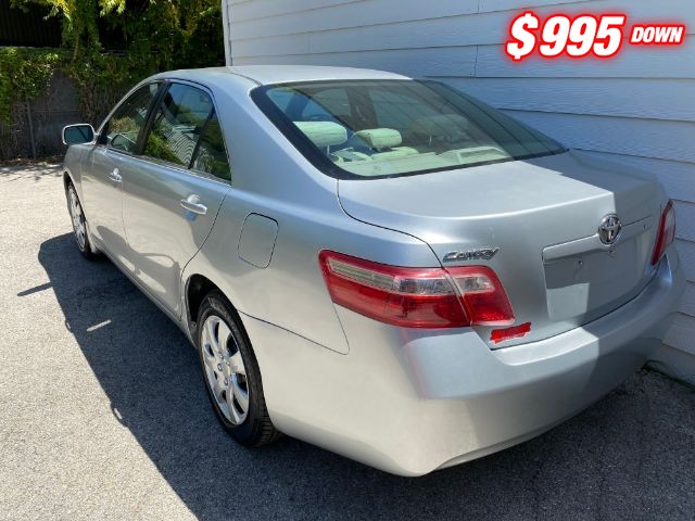 Toyota Camry Vehicle Image 03