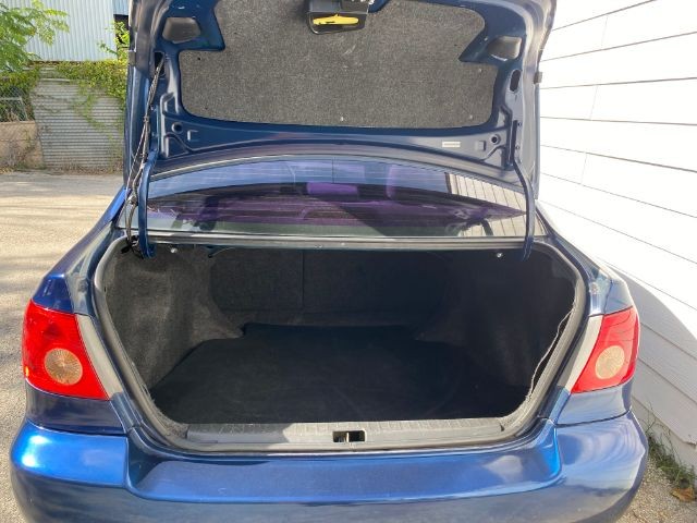 Toyota Corolla Vehicle Image 07