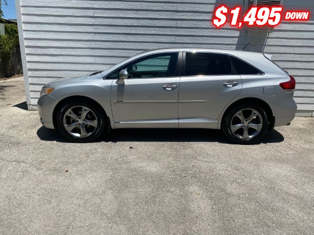 Toyota Venza Vehicle Image 02