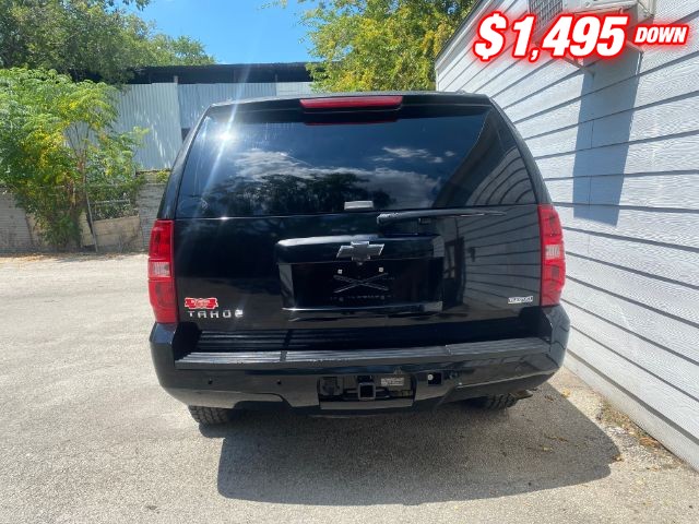 Chevrolet Tahoe Vehicle Image 04