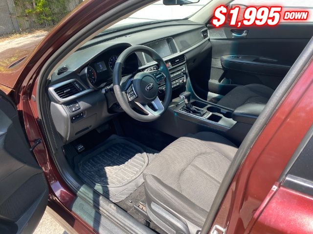 Kia Optima Vehicle Image 05
