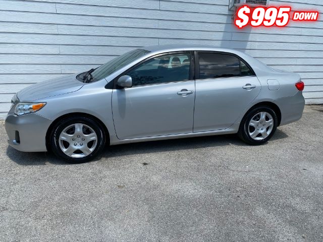 Toyota Corolla Vehicle Image 02