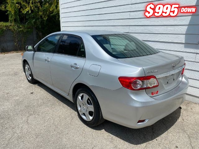 Toyota Corolla Vehicle Image 03