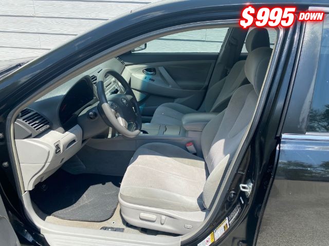 Toyota Camry Vehicle Image 05