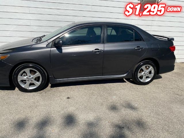 Toyota Corolla Vehicle Image 02