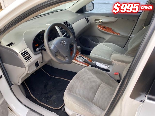 Toyota Corolla Vehicle Image 05