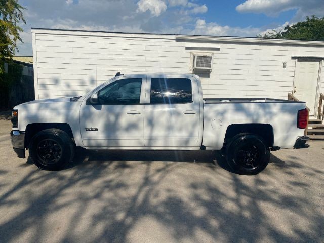 Chevrolet Silverado 1500 Vehicle Image 02