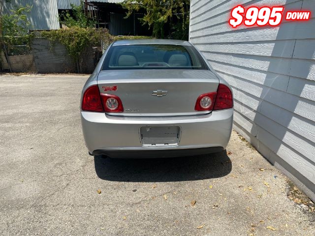 Chevrolet Malibu Vehicle Image 04