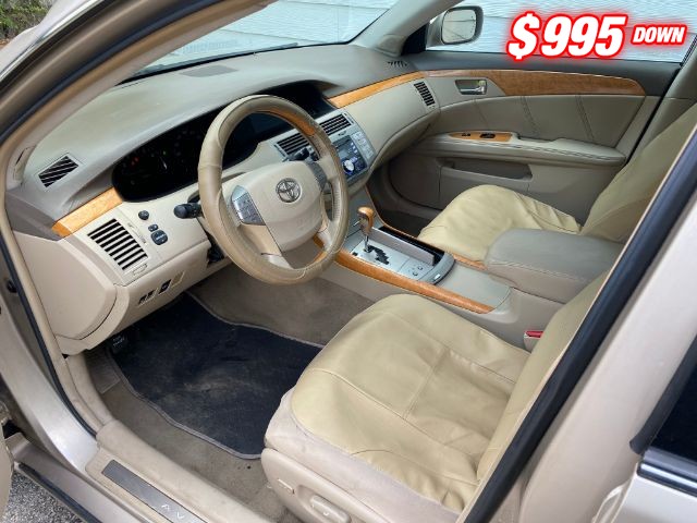 Toyota Avalon Vehicle Image 05