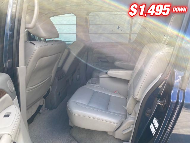 Nissan Armada Vehicle Image 06