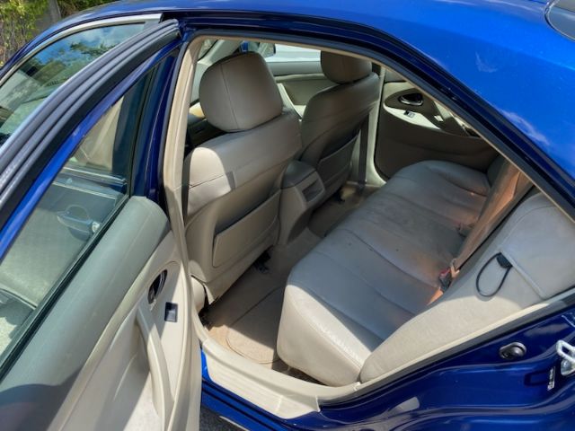Toyota Camry Vehicle Image 04