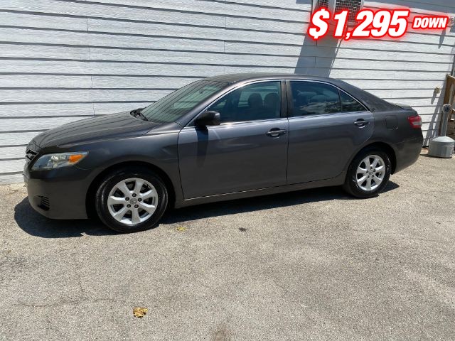 Toyota Camry Vehicle Image 02