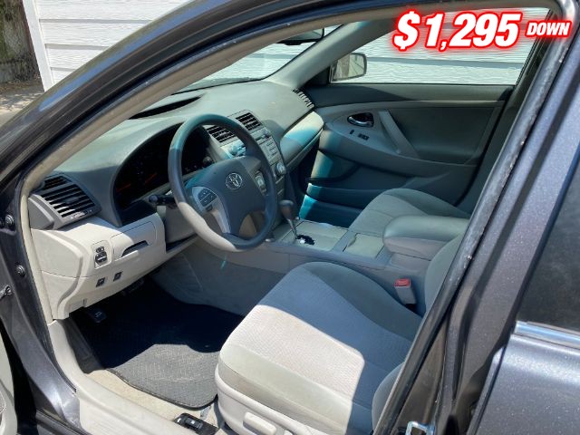 Toyota Camry Vehicle Image 05