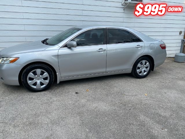 Toyota Camry Vehicle Image 02