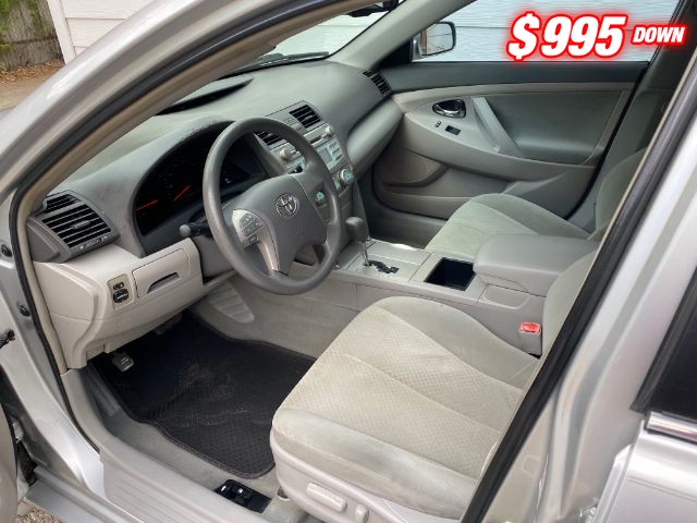 Toyota Camry Vehicle Image 05