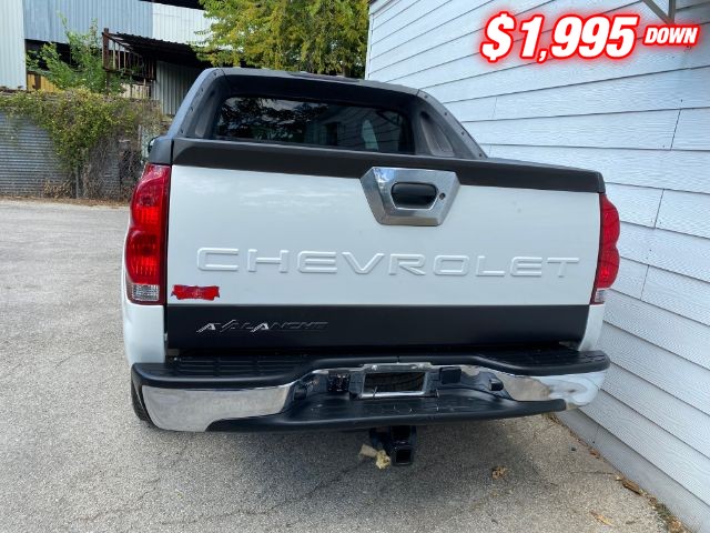 Chevrolet Avalanche Vehicle Image 04
