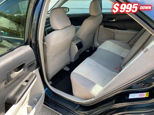 Toyota Camry Vehicle Image 06