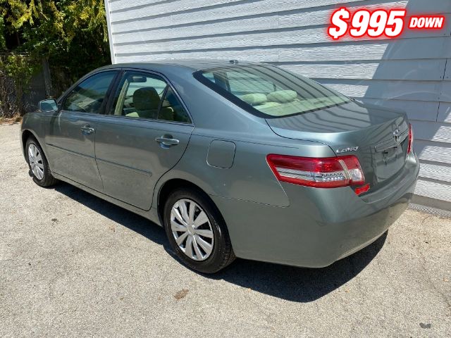 Toyota Camry Vehicle Image 03
