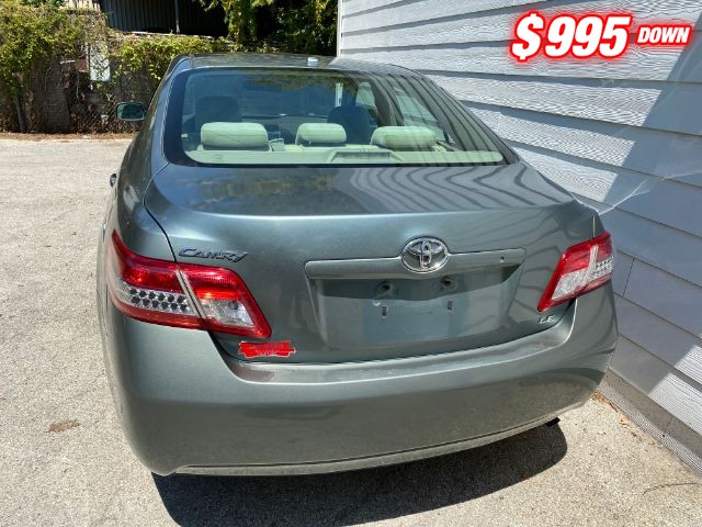 Toyota Camry Vehicle Image 04
